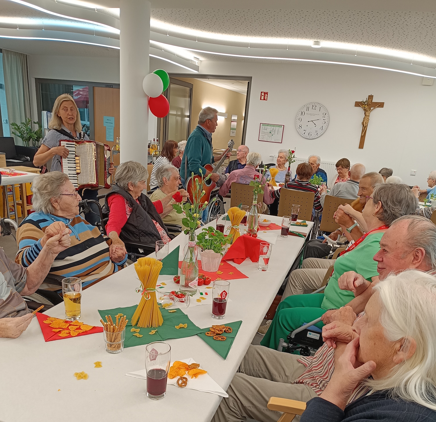 Italienischer Abend im Caritas Altenheim St. Konrad in Weiden