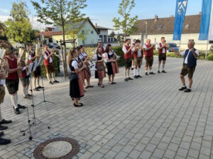 Das Caritas Altenheim Sünching auf dem Sünchinger Markt