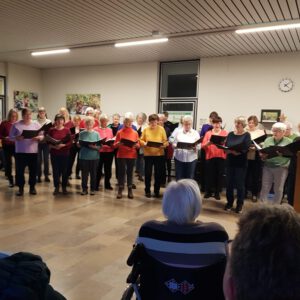 Weihnachtliche Klänge im CAritas Altenheim in Vilsbiburg