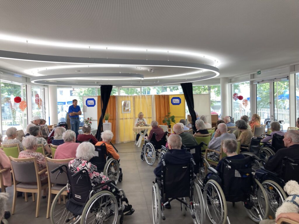 Seniorentheater der Stadt Regensburg zu Gast im Caritas Altenheim Fritz Gerlich