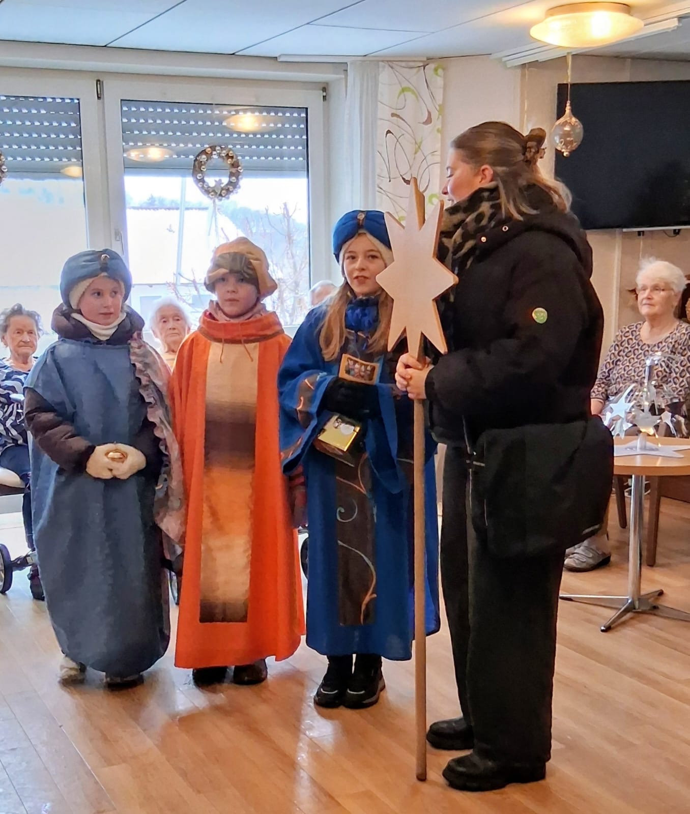 Heilige 3 Könige mit Betreuerin