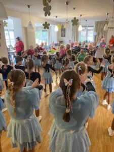 Personen beim Fasching