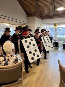 Personen beim Fasching