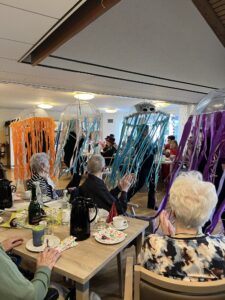 Personen beim Fasching