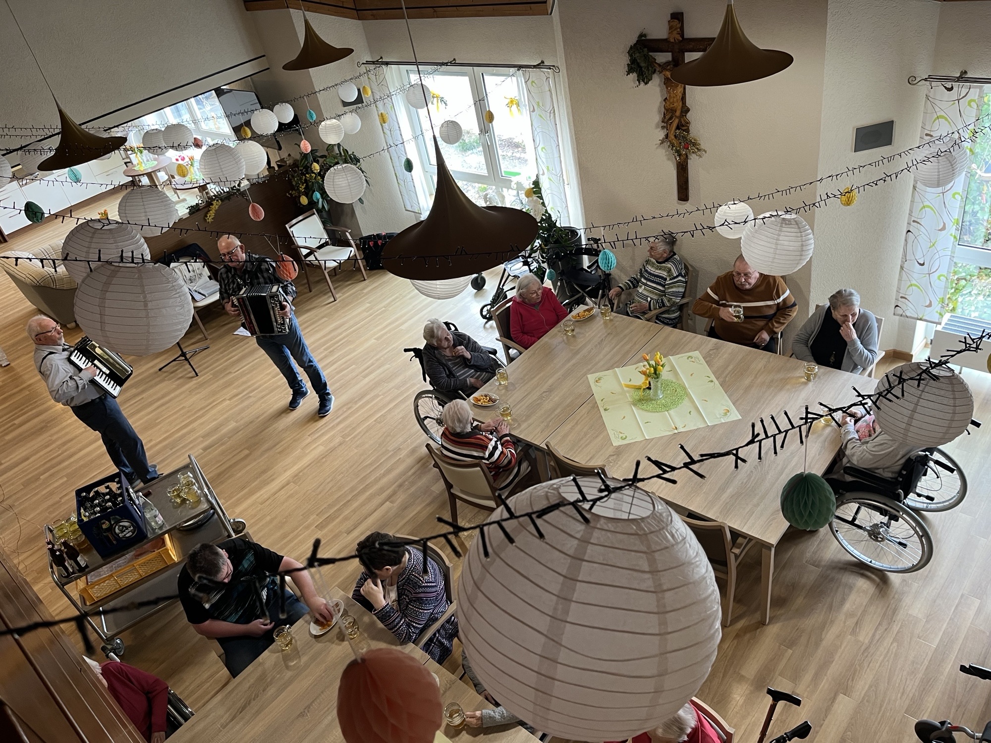 Vogelperspektive in einen schön geschmückten Raum